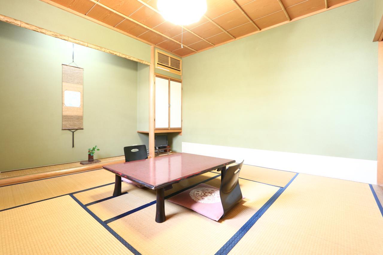 Okaya Ryokan Okitsu Bagian luar foto